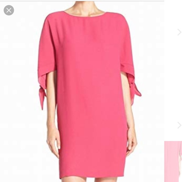 Vince Camuto Dresses & Skirts - Vince Camuto Tie Shoulder Shift Dress